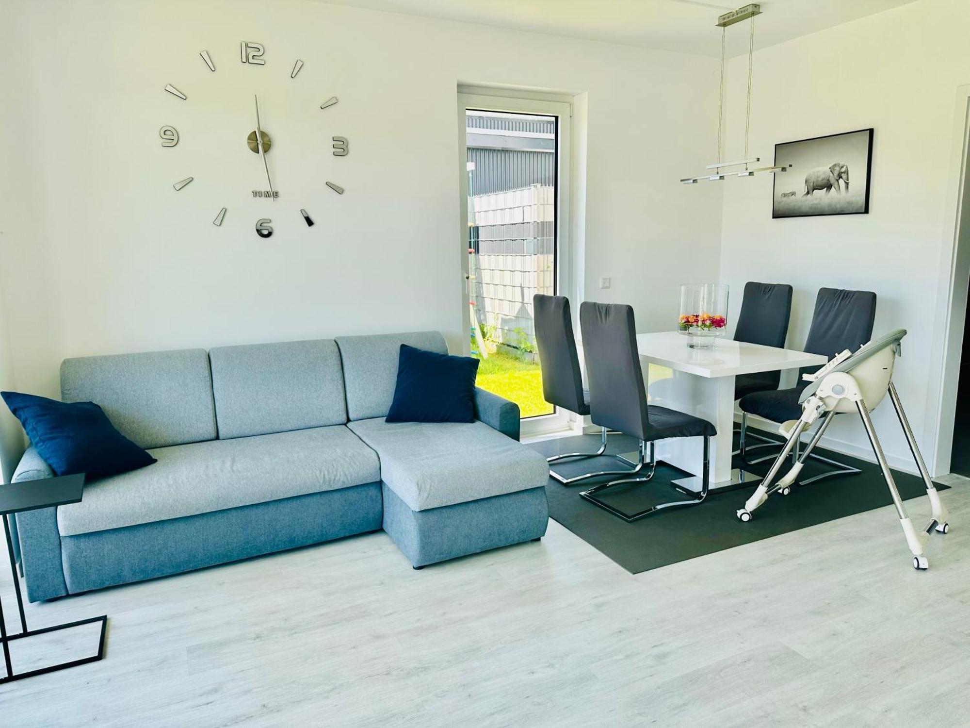 Neue Doppelhaushaelfte Mit Terrasse, Balkon Und Garten Ρέμσαϊντ Εξωτερικό φωτογραφία