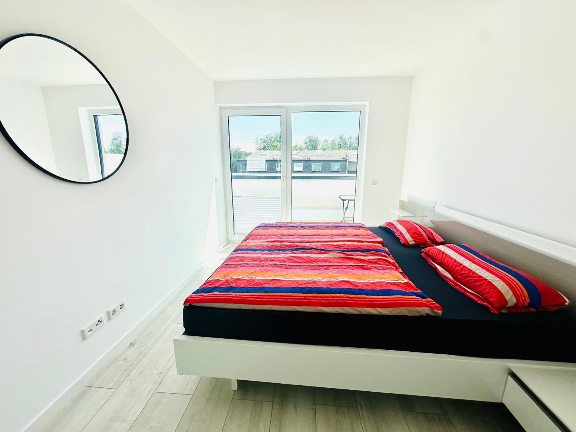 Neue Doppelhaushaelfte Mit Terrasse, Balkon Und Garten Ρέμσαϊντ Εξωτερικό φωτογραφία